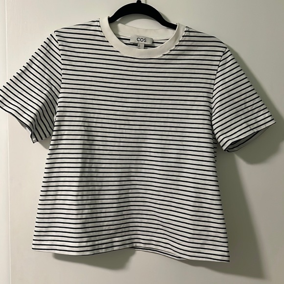 COS Clean Cut T-Shirt Black/White Stripe Size M - Picture 2 of 4